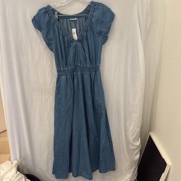 GAP puff sleeve denim v neck midi dress, NWT sz XS - Picture 3 of 7